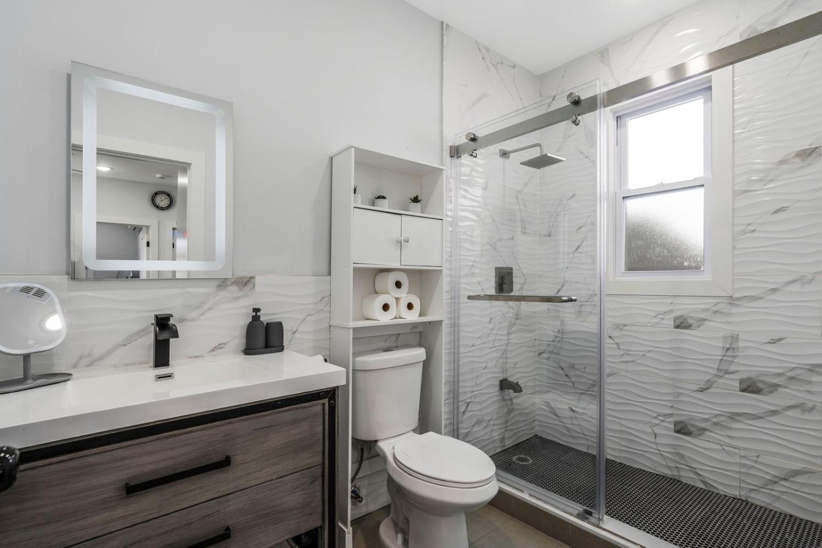 Luxury Oasis Near New York Apartamento